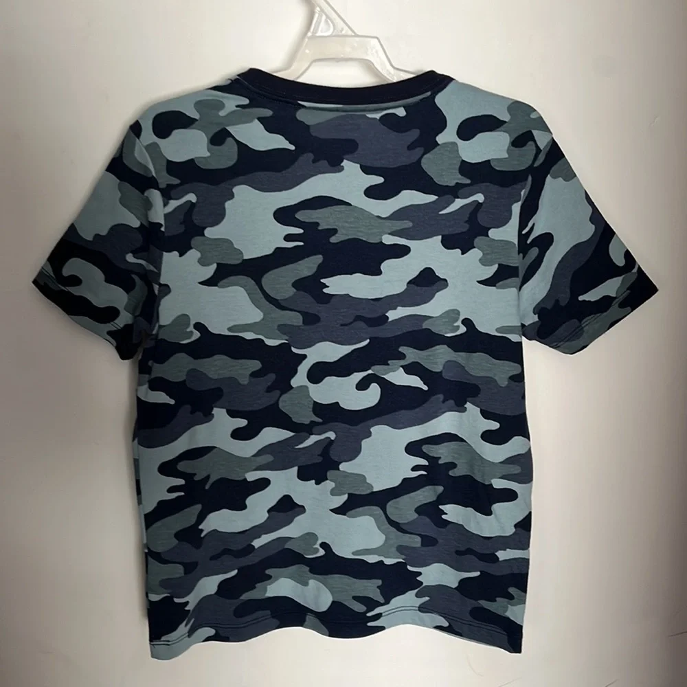 Old Navy blue camo short sleeve t-shirt